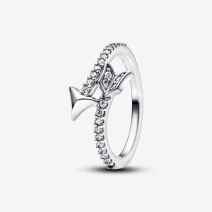 Sparkling Arrow Ring