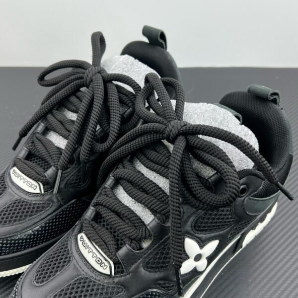 LV Trainers Skate - Image 6