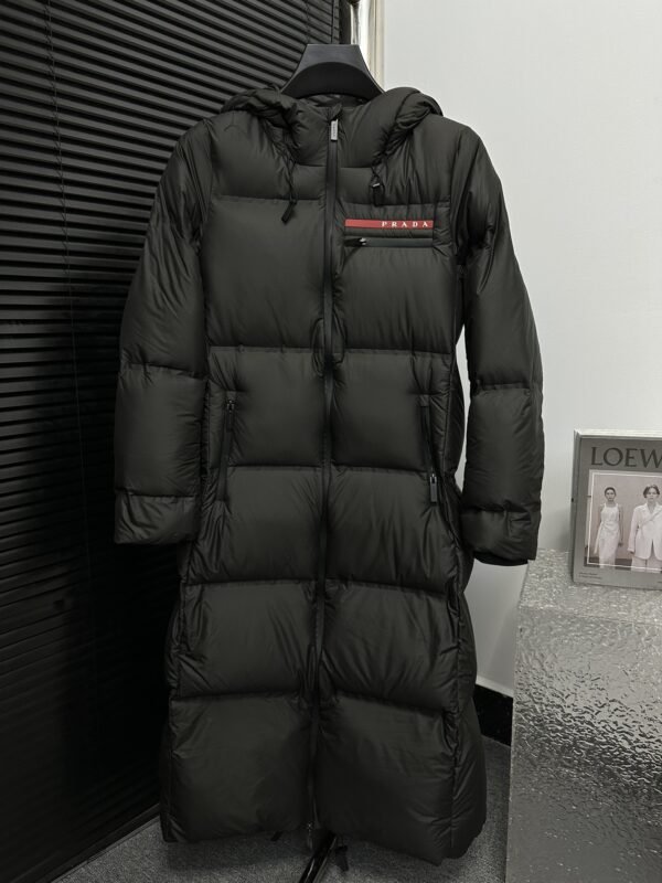 Oversized technical Re-Nylon down coat
