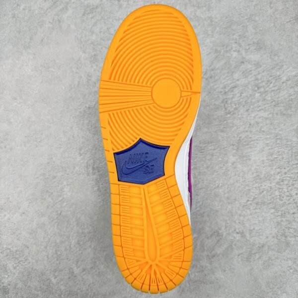 X Rayssa Leal Sb Dunk Sneakers In White - Image 7