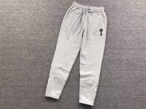 Trapstar V Stripe Hoodie Tracksuit Black/Grey - Image 8