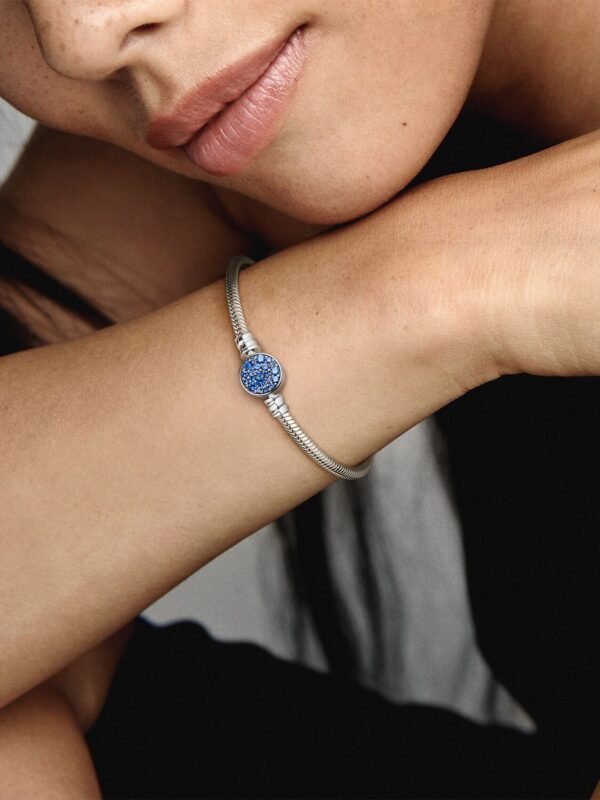 Sparkling Blue Disc Clasp Snake Chain Bracelet Sterling silver
